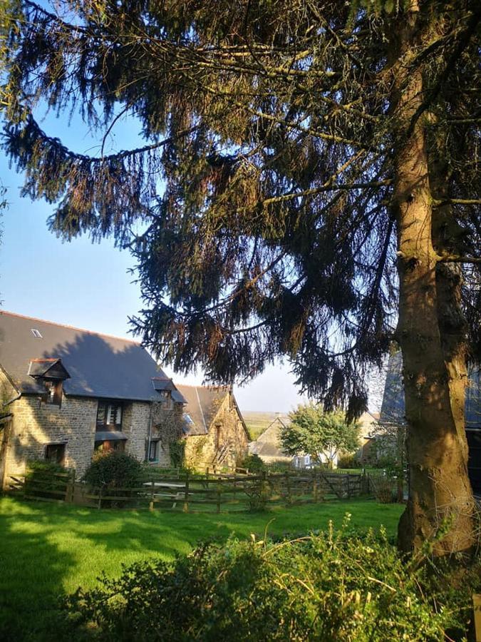 Chambres D'Hotes Ferme De La Baie Roz sur Couesnon Bagian luar foto