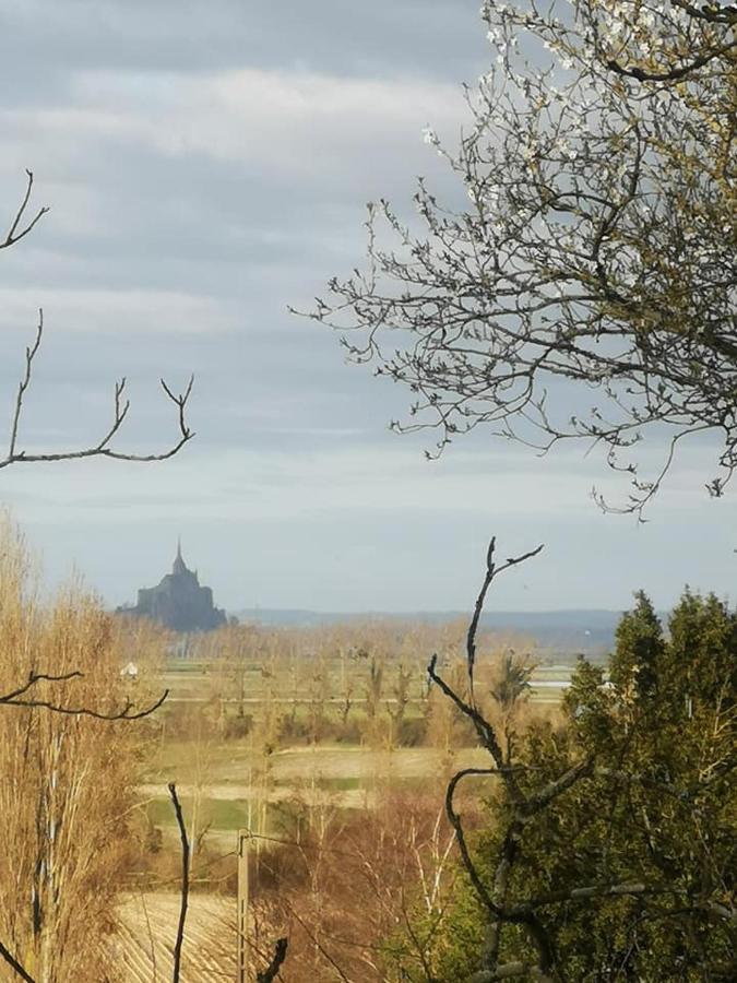 Chambres D'Hotes Ferme De La Baie Roz sur Couesnon Bagian luar foto