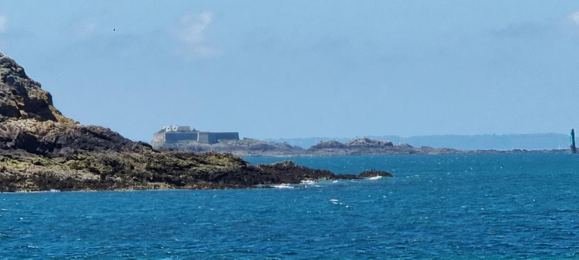 Chambres D'Hotes Ferme De La Baie Roz sur Couesnon Bagian luar foto